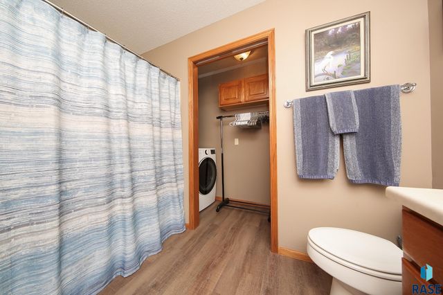 3300 W Miles Pl Place 201, Sioux Falls, SD 57108