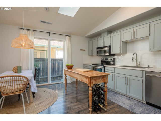 17617 Se 22ND St, Vancouver, WA 98683