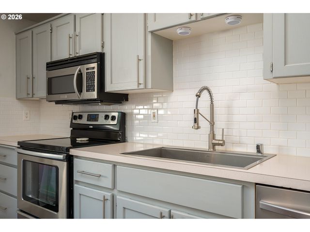 17617 Se 22ND St, Vancouver, WA 98683
