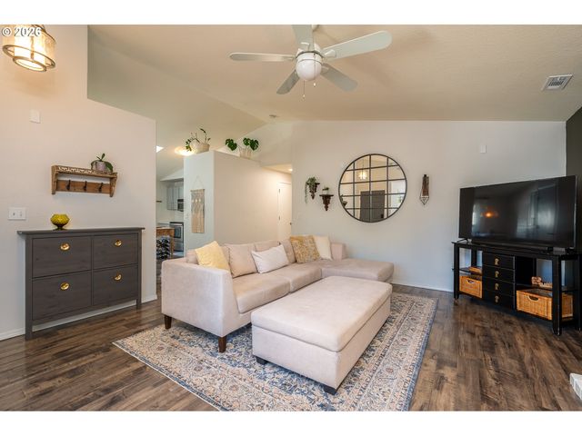 17617 Se 22ND St, Vancouver, WA 98683