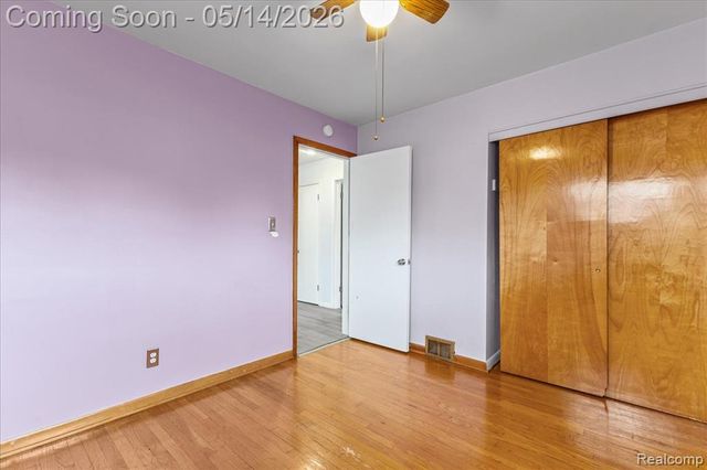 8435 Nightingale Street, Dearborn Heights, MI 48127