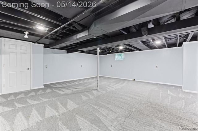 8435 Nightingale Street, Dearborn Heights, MI 48127
