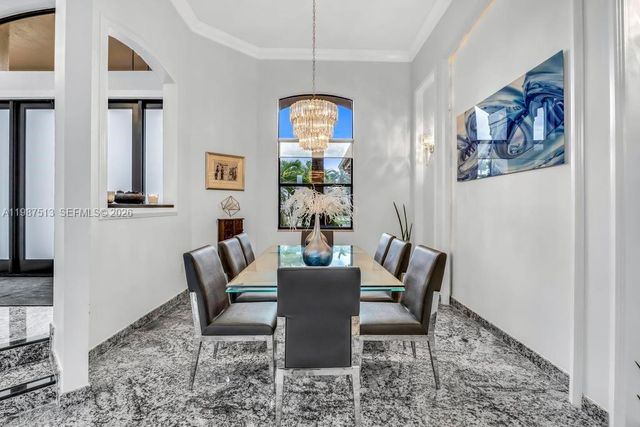 15127 SW 40th St, Davie, FL 33331