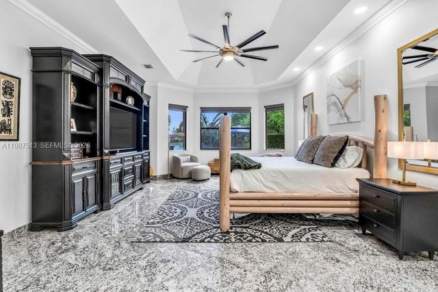 15127 SW 40th St, Davie, FL 33331