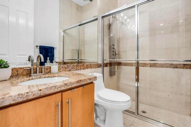 15127 SW 40th St, Davie, FL 33331