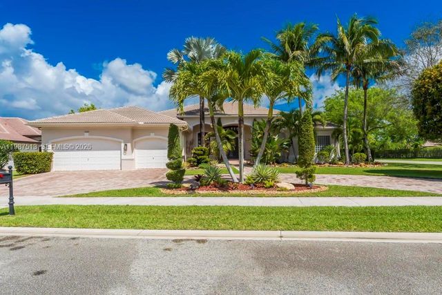 15127 SW 40th St, Davie, FL 33331