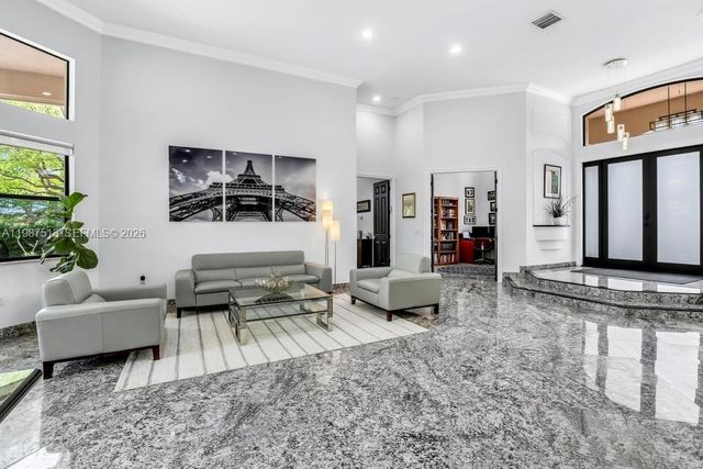 15127 SW 40th St, Davie, FL 33331