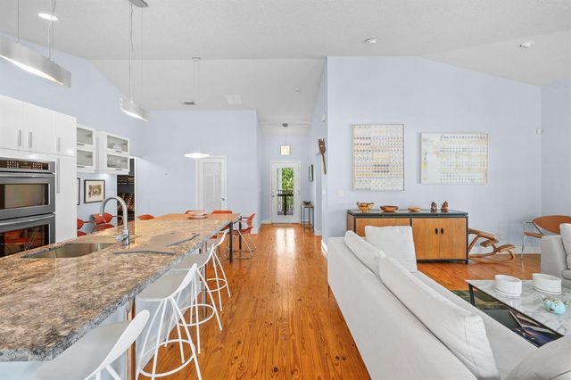 1790 NE MANGO Terrace, Jensen Beach, FL 34957