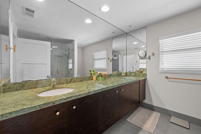 1790 NE MANGO Terrace, Jensen Beach, FL 34957