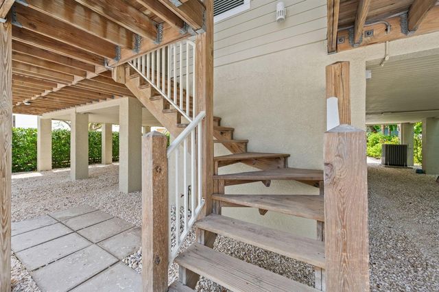 1790 NE MANGO Terrace, Jensen Beach, FL 34957