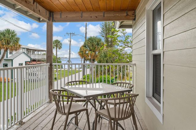 1790 NE MANGO Terrace, Jensen Beach, FL 34957
