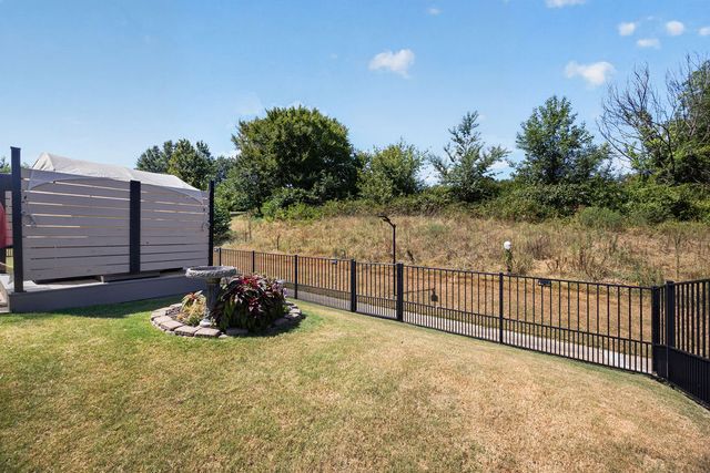 2550 Iron Avenue, Farmington, AR 72730