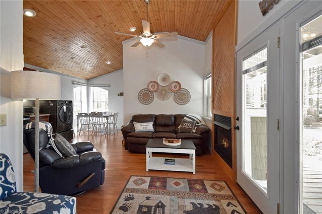 163 Black Pine Road, Newland, NC 28657