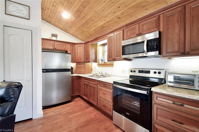 163 Black Pine Road, Newland, NC 28657