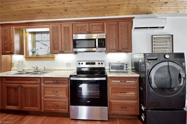 163 Black Pine Road, Newland, NC 28657