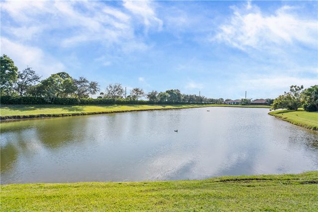 510 Caroline Drive, Vero Beach, FL 32968