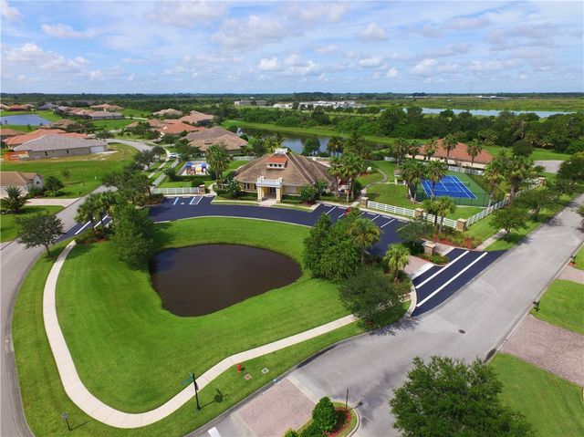 510 Caroline Drive, Vero Beach, FL 32968