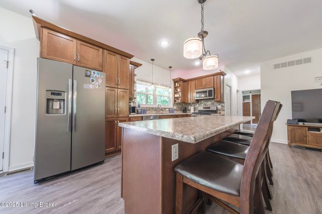 164 Greenshores Circle Ln, Mcdaniels, KY 40152