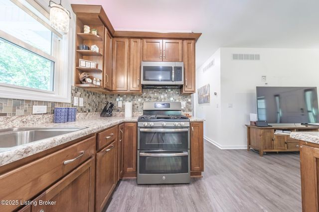 164 Greenshores Circle Ln, Mcdaniels, KY 40152