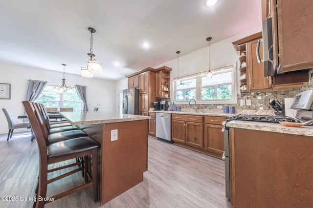 164 Greenshores Circle Ln, Mcdaniels, KY 40152