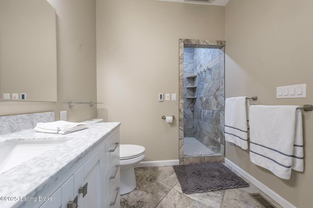 164 Greenshores Circle Ln, Mcdaniels, KY 40152