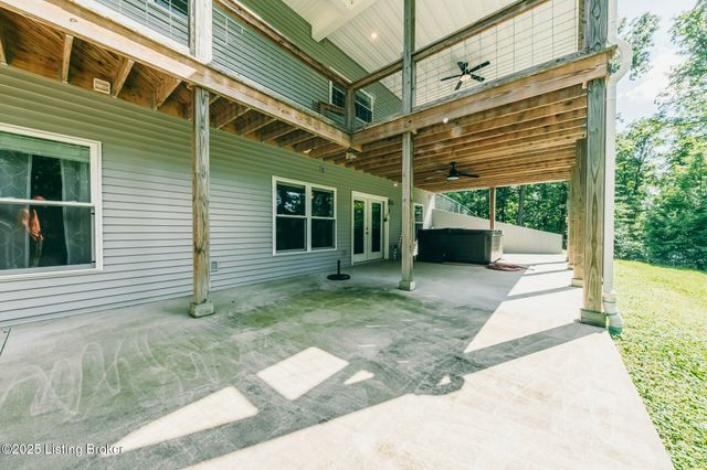 164 Greenshores Circle Ln, Mcdaniels, KY 40152