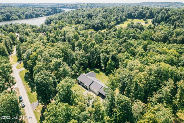 164 Greenshores Circle Ln, Mcdaniels, KY 40152