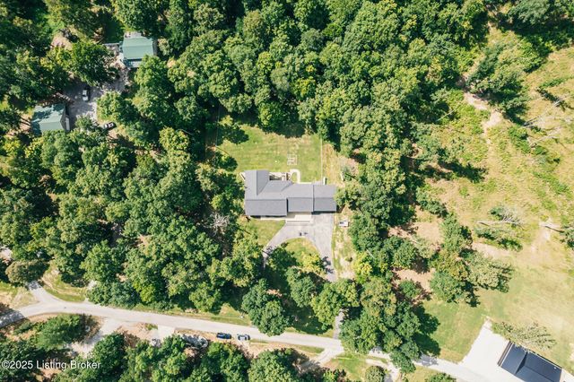 164 Greenshores Circle Ln, Mcdaniels, KY 40152