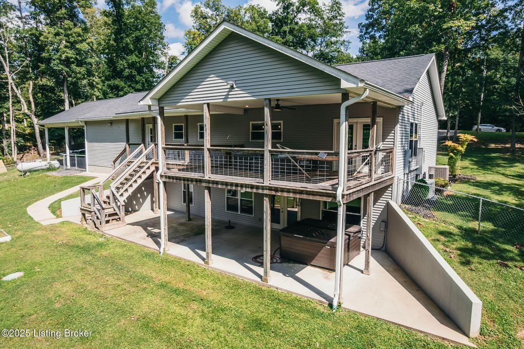 164 Greenshores Circle Ln, Mcdaniels, KY 40152