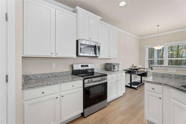 656 East Lake Road, Mcdonough, GA 30252