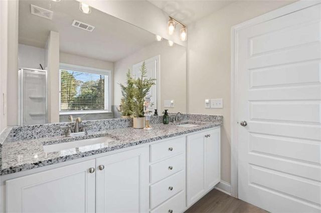 656 East Lake Road, Mcdonough, GA 30252