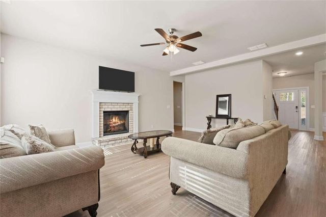 656 East Lake Road, Mcdonough, GA 30252