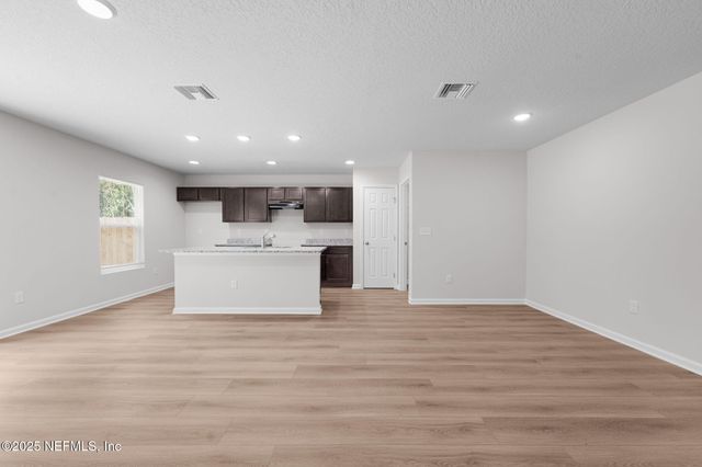2005 BENEDICT Road, Jacksonville, FL 32209