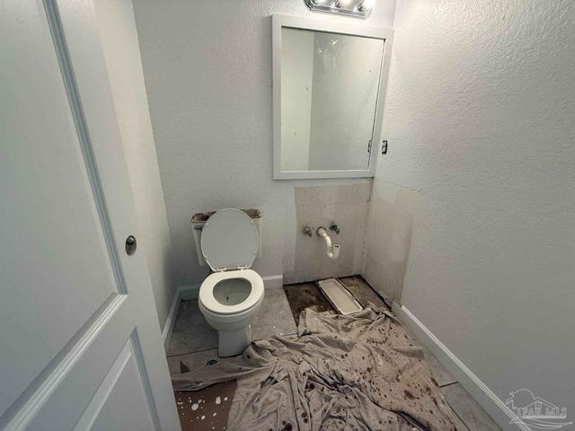 10758 Jolyne Dr, Pensacola, FL 32506