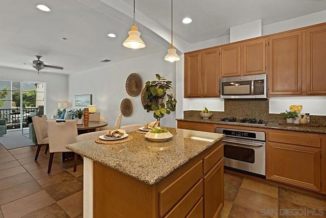 10551 Sanshey Lane 132, San Diego, CA 92127