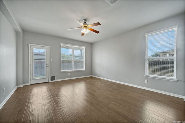 325 Oak Creek Way, New Braunfels, TX 78130