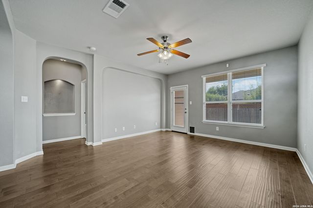 325 Oak Creek Way, New Braunfels, TX 78130