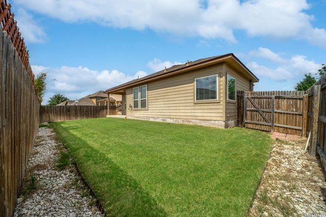 325 Oak Creek Way, New Braunfels, TX 78130