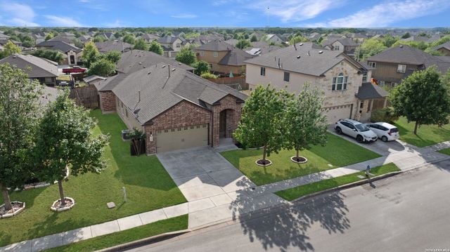325 Oak Creek Way, New Braunfels, TX 78130