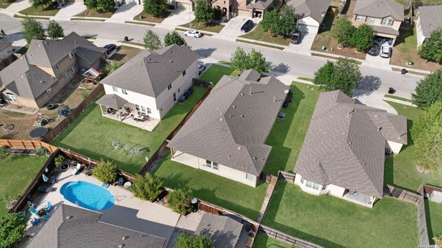 325 Oak Creek Way, New Braunfels, TX 78130