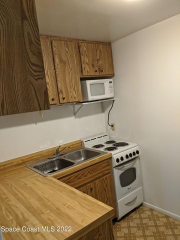 108 Barton Avenue B, Rockledge, FL 32955