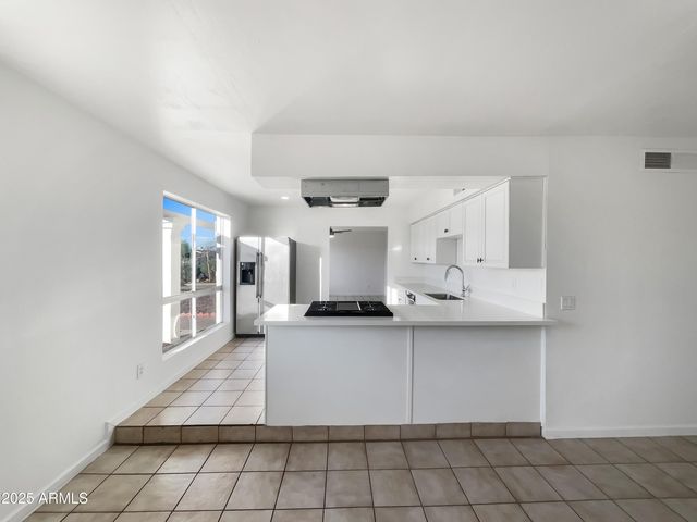 4244 E SAINT CATHERINE Avenue, Phoenix, AZ 85042