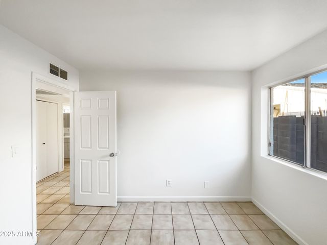 4244 E SAINT CATHERINE Avenue, Phoenix, AZ 85042