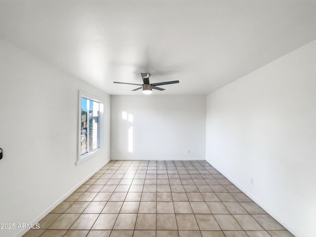 4244 E SAINT CATHERINE Avenue, Phoenix, AZ 85042