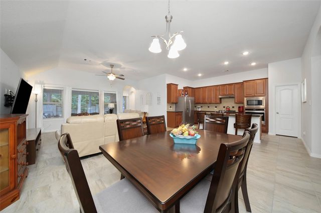 169 Bluebell Woods Way, Conroe, TX 77318
