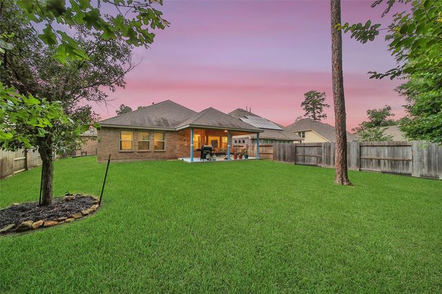 169 Bluebell Woods Way, Conroe, TX 77318