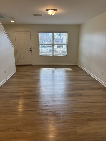 1804 Riverbirch Ln, Hermitage, TN 37076