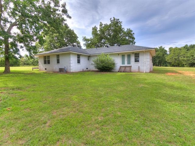 30305 Hardesty Road, Mcloud, OK 74851