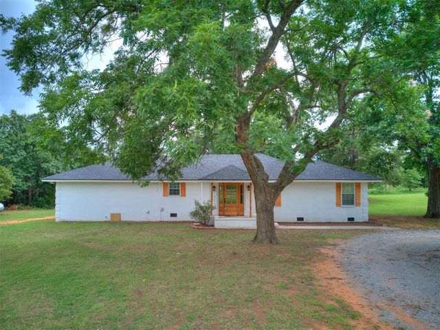 30305 Hardesty Road, Mcloud, OK 74851