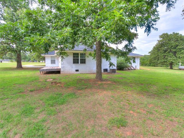 30305 Hardesty Road, Mcloud, OK 74851